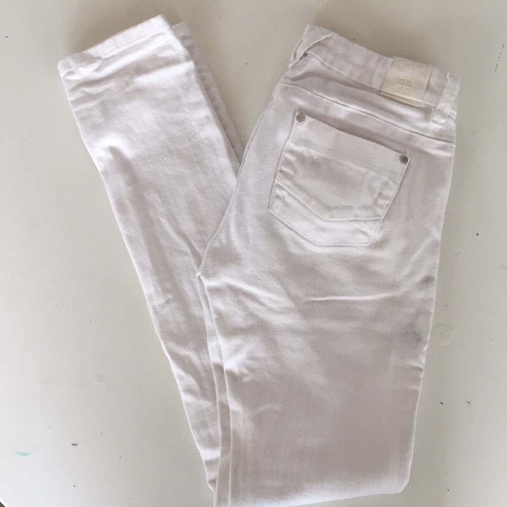 Insight, white, stretch denim size 4